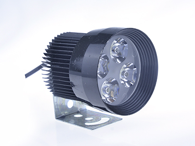 大功率電動(dòng)車(chē)LED燈改裝125迅鷹鈴木