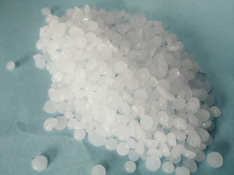 石蠟 60顆粒全精煉石蠟 石蠟廠家 石蠟廠家直銷 遼寧石蠟廠家 遼寧石蠟批發(fā)