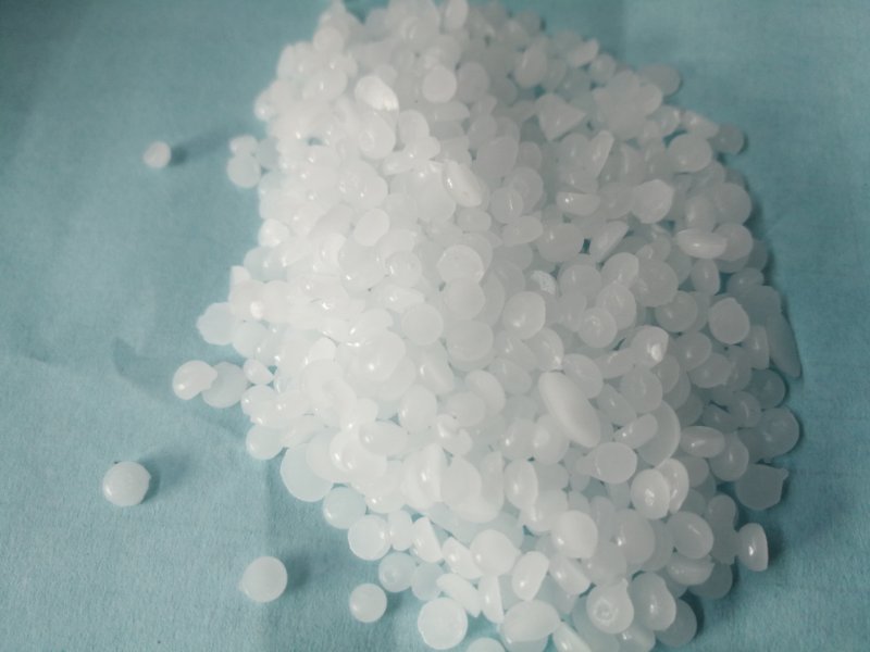 石蠟 60顆粒全精煉石蠟 石蠟廠家 石蠟廠家直銷 遼寧石蠟廠家 遼寧石蠟批發(fā)