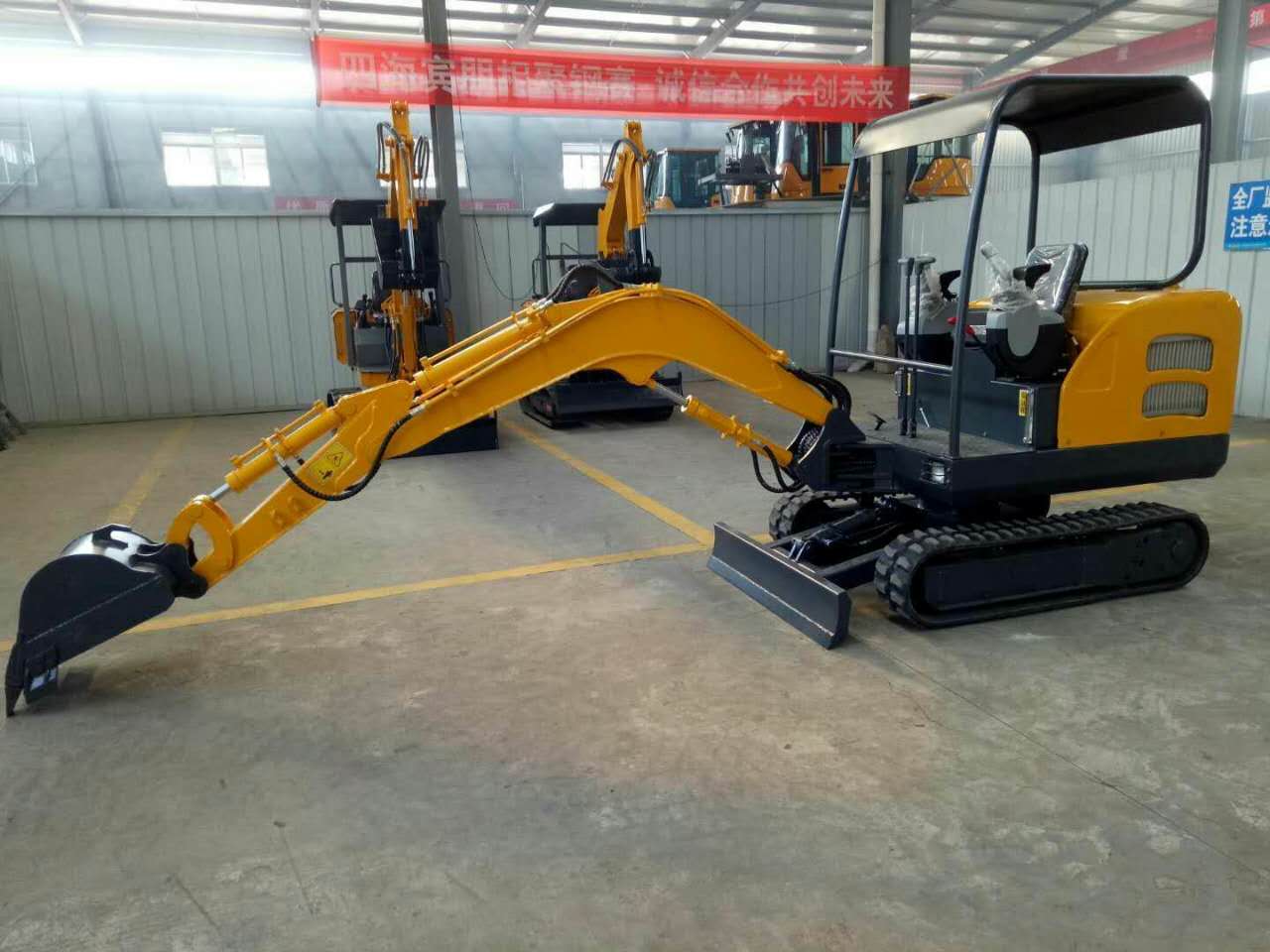 鋼賽 18小型挖掘機(jī)報(bào)價(jià) 微型挖掘機(jī)農(nóng)用廠家直銷