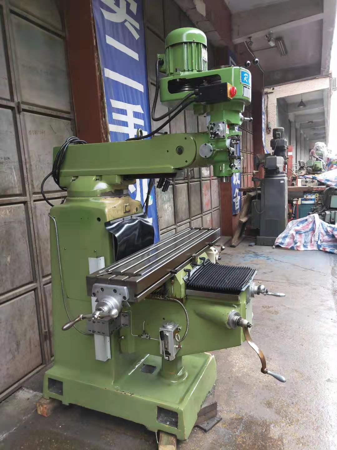 二手銑床 供應(yīng)二手銑床電話 二手銑床價(jià)格 二手銑床報(bào)價(jià)表