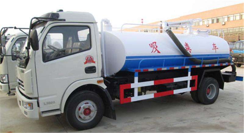 供應(yīng)東風(fēng)多利卡8方小型吸糞車 吸糞車有哪些配置 8方吸糞車多少錢 那個(gè)廠家有做吸糞車 那個(gè)廠家有做吸糞車 吸糞車價(jià)格