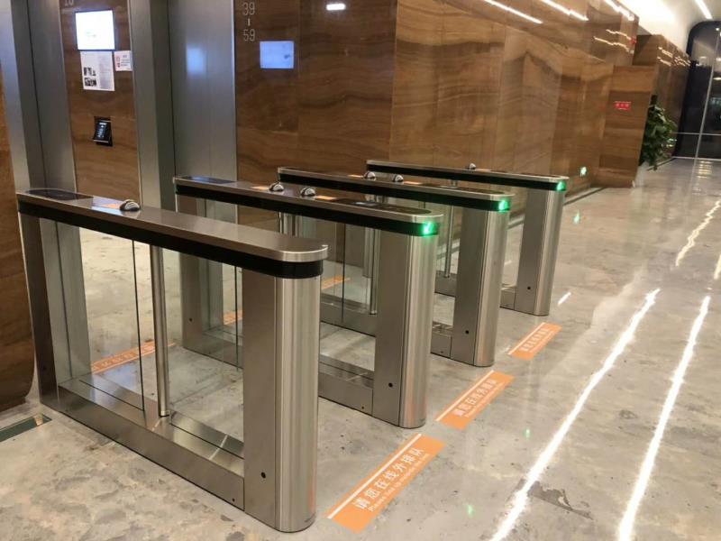 長沙刷臉門禁閘機----長沙銳為智能技術(shù)有限公司