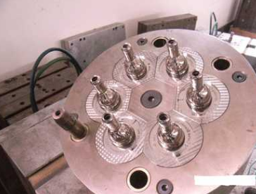 液態(tài)硅膠防毒面罩模具 醫(yī)療制品模具 醫(yī)療配件模具