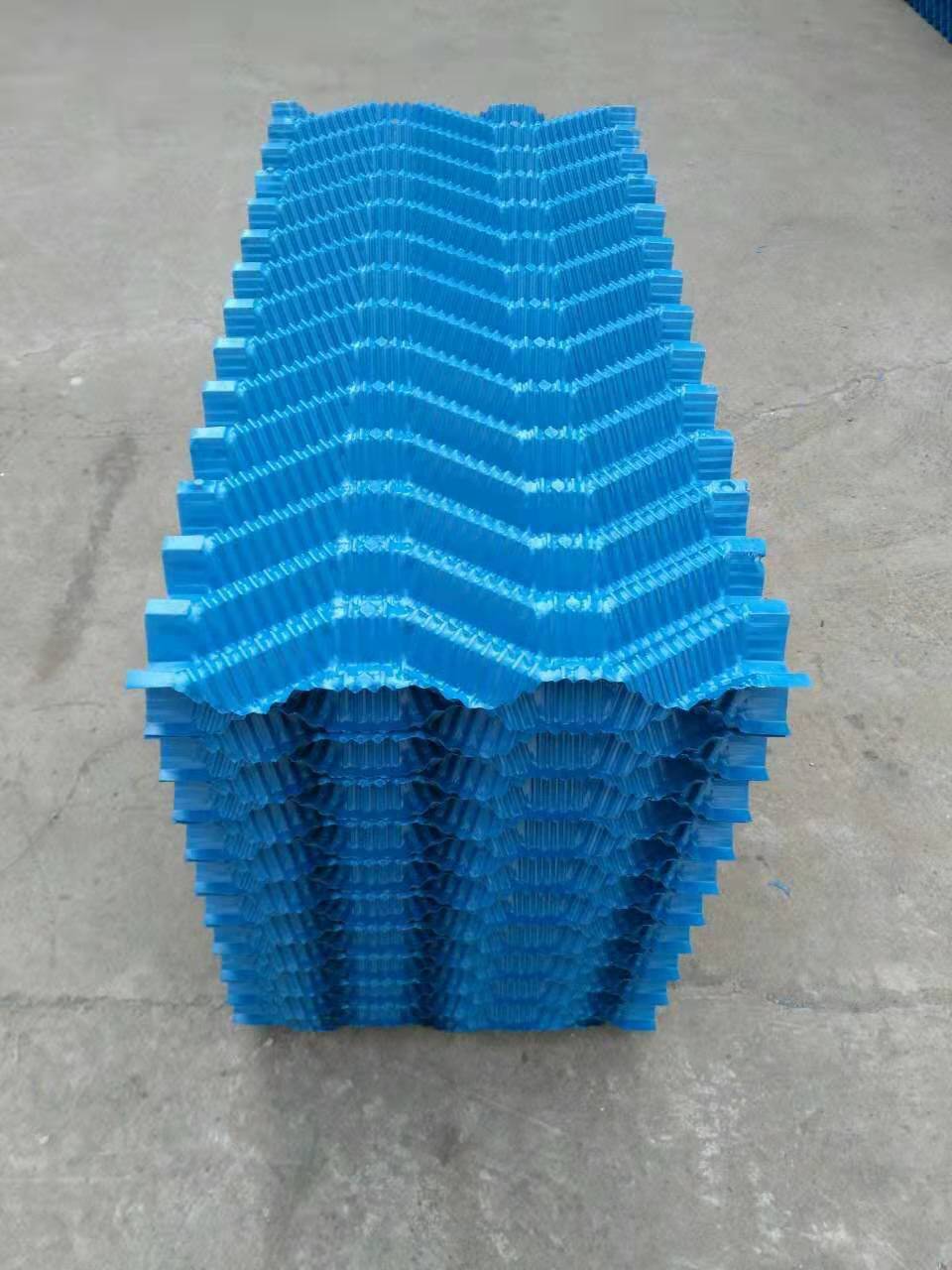 德州卓建方形橫流冷卻塔填料散熱片 涼水塔淋水片 散熱快通風效果佳