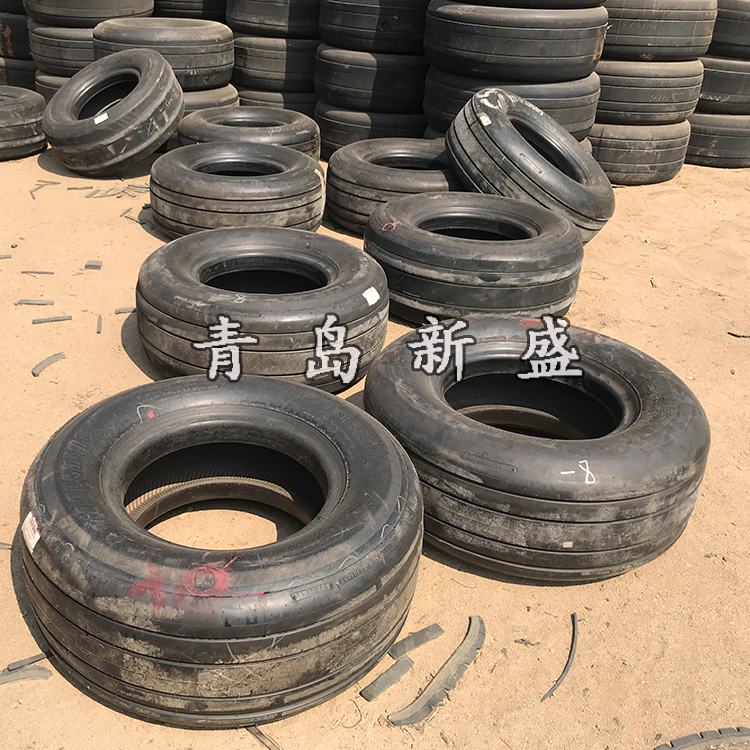 飛機(jī)輪胎護(hù)舷輪胎橡膠護(hù)舷輪胎靠把1050*400