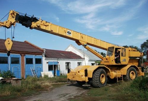 武漢設(shè)備高吊提供