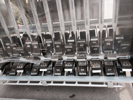 全自動(dòng)豬刨毛機(jī) 整豬刨毛機(jī) 豬打毛機(jī) 整豬打毛機(jī) 廠家直銷 屠宰設(shè)備