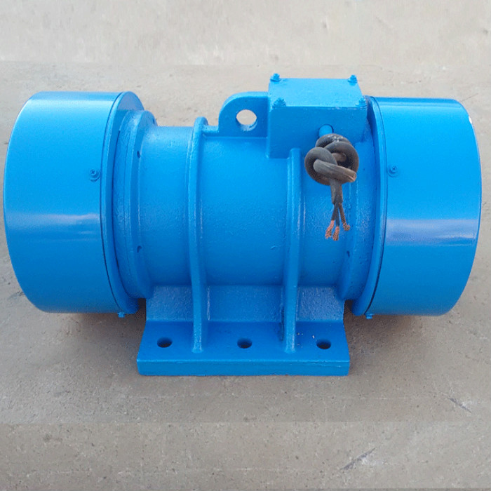 YJDX振動電機(jī)  新鄉(xiāng)振動電機(jī)廠家  現(xiàn)貨供應(yīng)