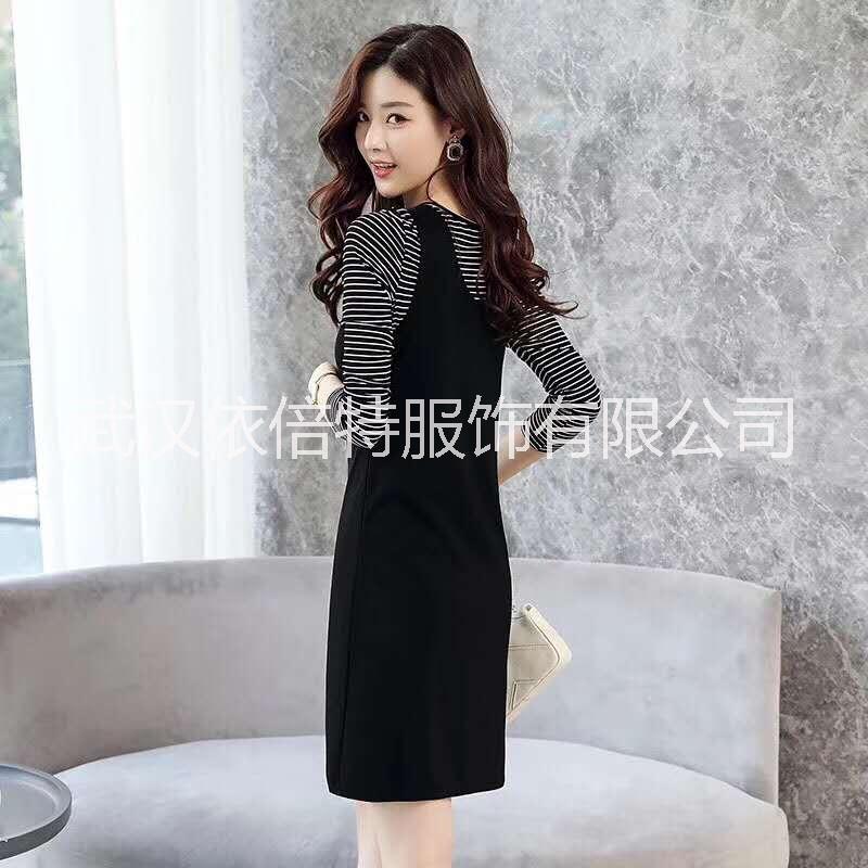 折扣服裝_北京折扣服裝_北京批發(fā)折扣服裝_折扣服裝大量批發(fā)_北京折扣服裝批發(fā)