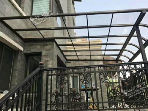遮陽棚定制 別墅小區(qū)高端遮陽棚 戶外遮陽棚 鋁合金露臺棚 遮陽棚雨棚