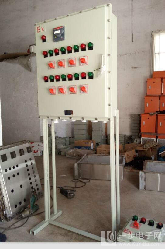 廠家直銷、不銹鋼防爆儀表箱、檢修箱、防爆照明配電箱、防爆殼體