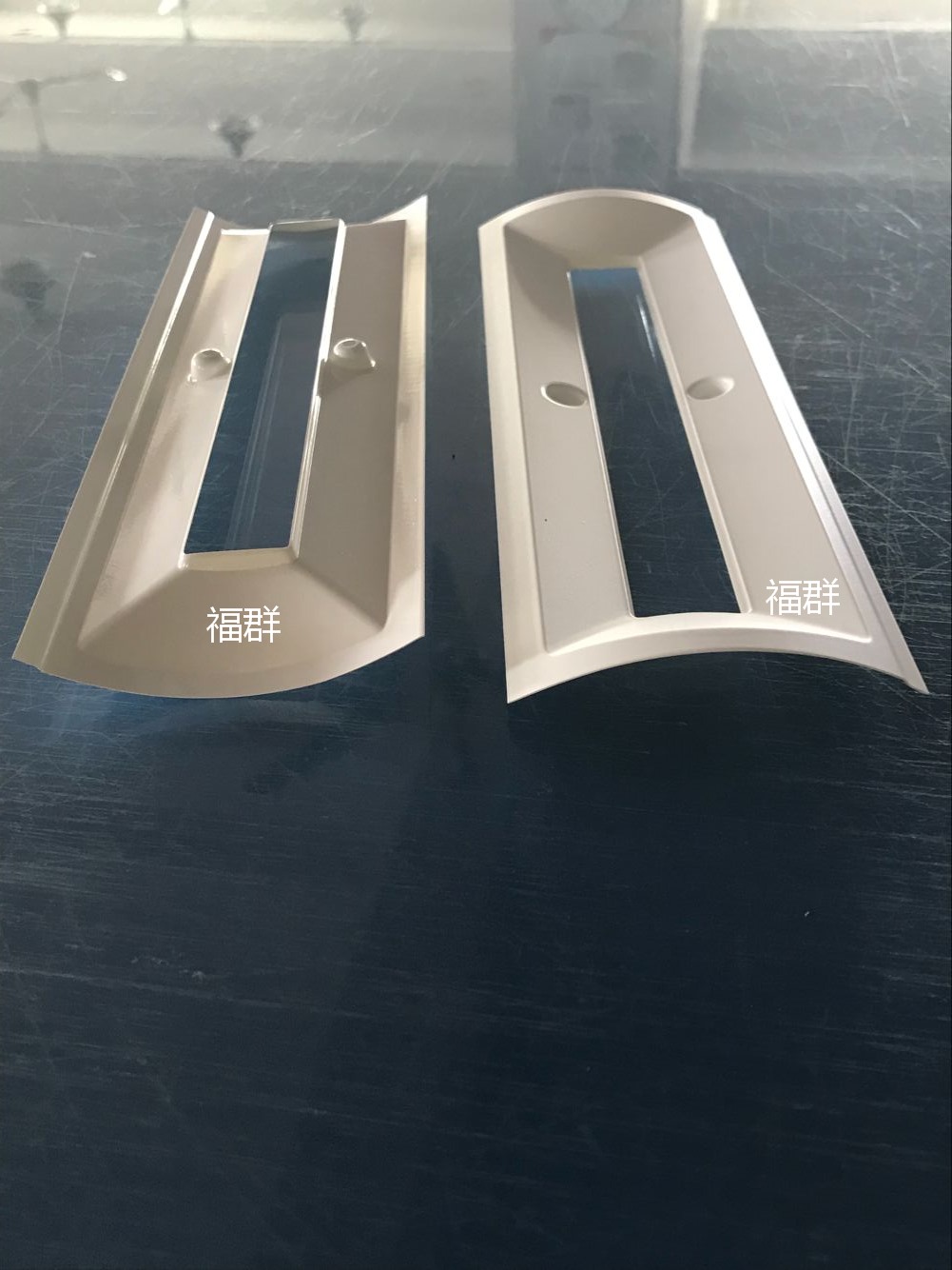 大量生產(chǎn)PC反光杯 防爆燈反光器反光杯 小金豆反光罩 透明燈罩 投光燈反光杯