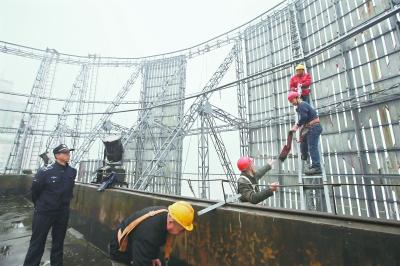 江蘇廣告牌拆除回收大型廣告牌高炮
