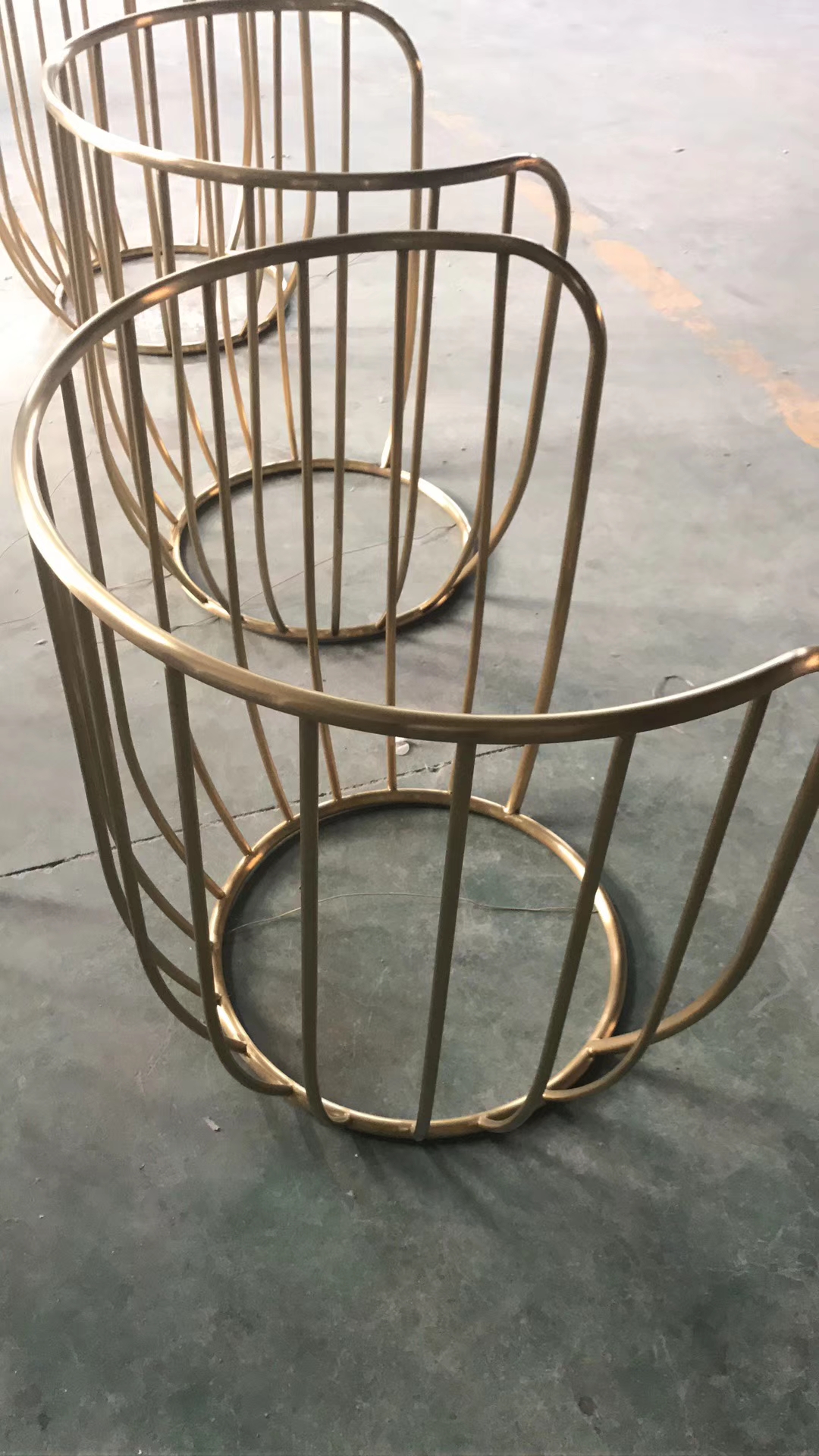 現(xiàn)代風(fēng)金屬簡易吧椅餐桌椅茶幾訂做廠家
