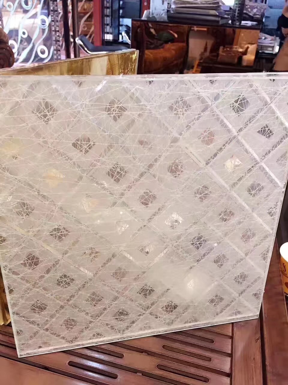 特種車刻玻璃廠家直銷哪家好？