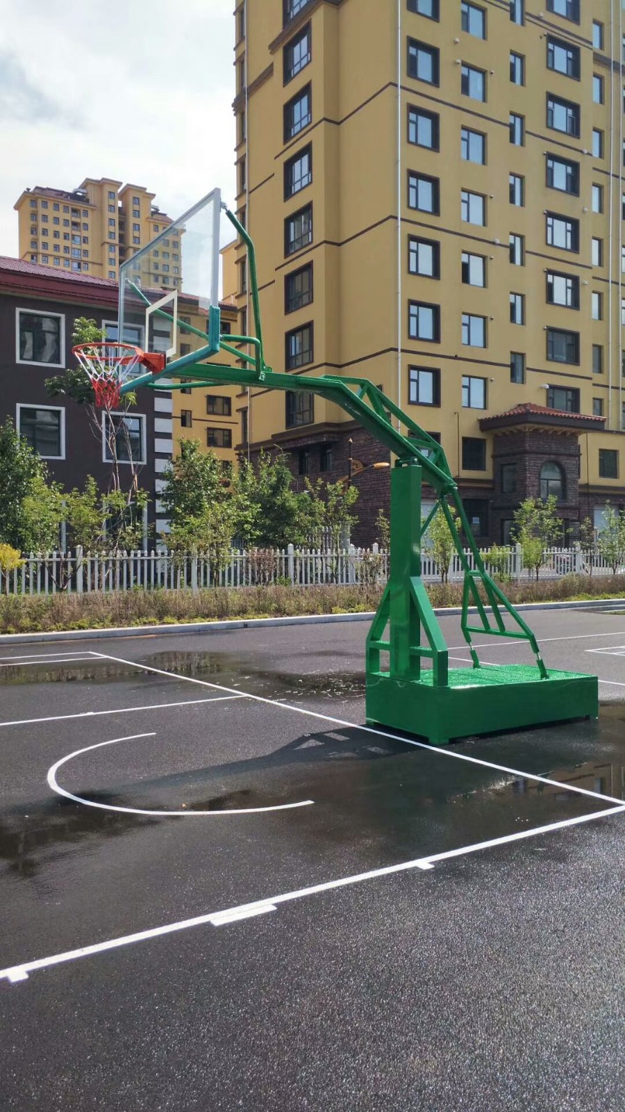 籃球架，液壓籃球架，地埋籃球架，移動(dòng)籃球架廠家直銷