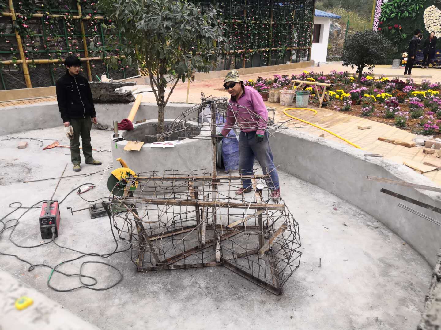 成都水泥假山設(shè)計(jì)  四川優(yōu)質(zhì)水泥假山 水泥假山設(shè)計(jì)