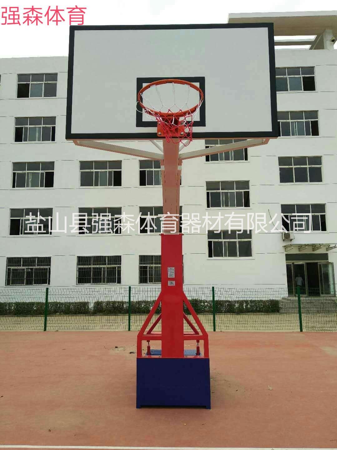 方管平箱籃球架生產(chǎn)廠(chǎng)家批發(fā)健身路徑招商
