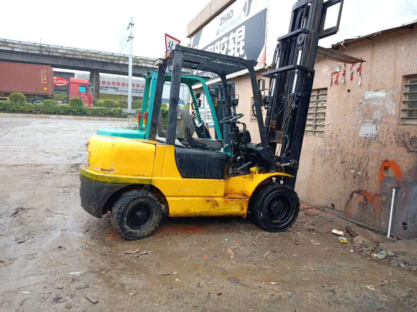 惠州叉車吊車翻新價(jià)格 哪里翻新比較好 哪里有吊車翻新 吊車翻新公司 惠州叉車吊車翻新價(jià)格