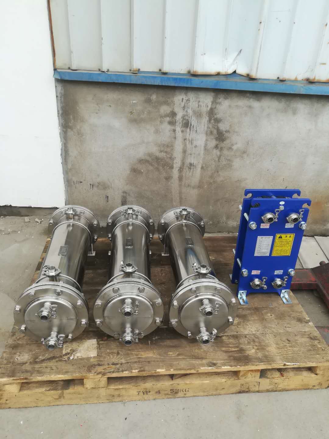 上海列管式換熱器廠家，批發(fā)，質(zhì)量保障  不銹鋼列管式換熱器