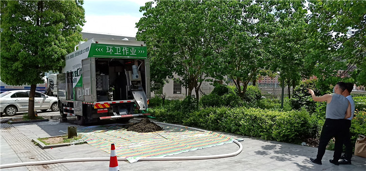 新型渣液分離吸糞車|環(huán)保渣液分離吸糞車|多功能渣液分離吸糞車