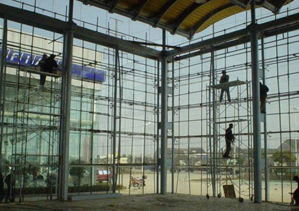 江蘇回收彩鋼圍墻拆除 幕墻拆搭 廠房整廠翻新回收