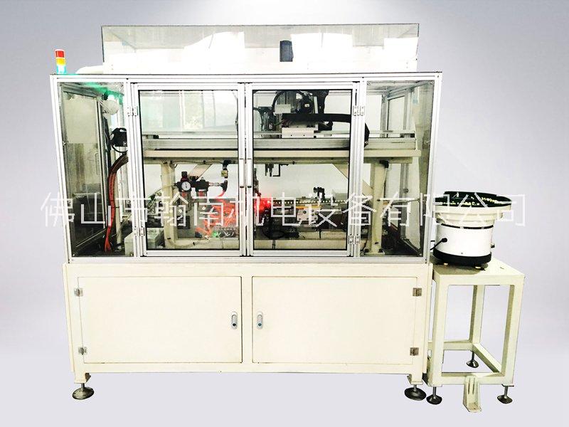 汽車(chē)塑料卡扣自動(dòng)安裝設(shè)備 卡扣機(jī) 塑料 卡扣 自動(dòng) 安裝 設(shè)備 汽車(chē)門(mén)內(nèi)飾板