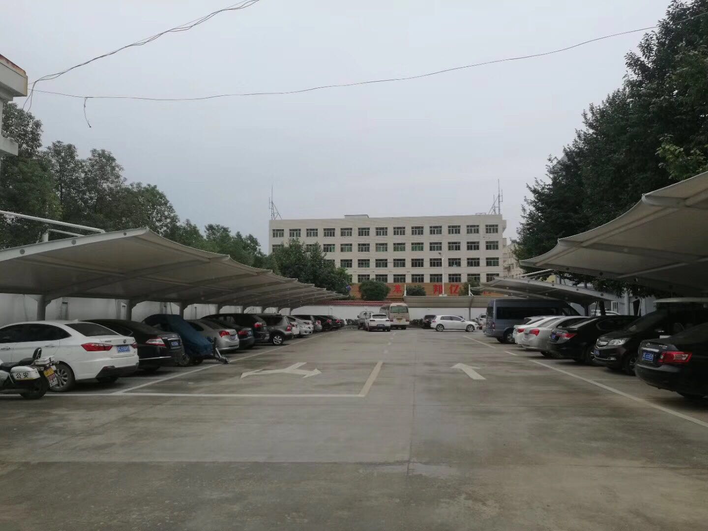溫州膜結(jié)構(gòu)停車棚遮陽棚