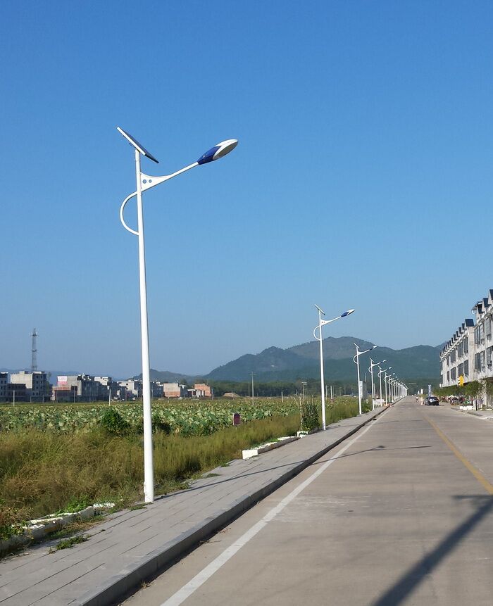 太陽(yáng)能路燈，智慧路燈、路燈、燈具智慧城市建設(shè)，深圳廠家直銷
