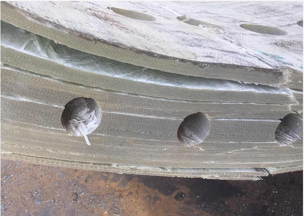 *設(shè)備分解廢棄風(fēng)電葉片回收公司