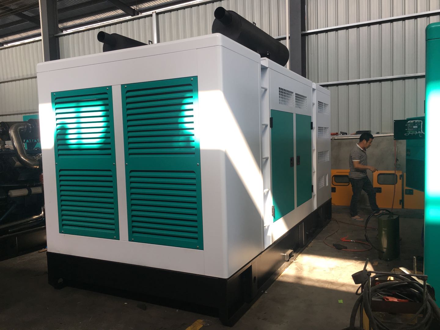靜音型發(fā)電機(jī)組供應(yīng)商