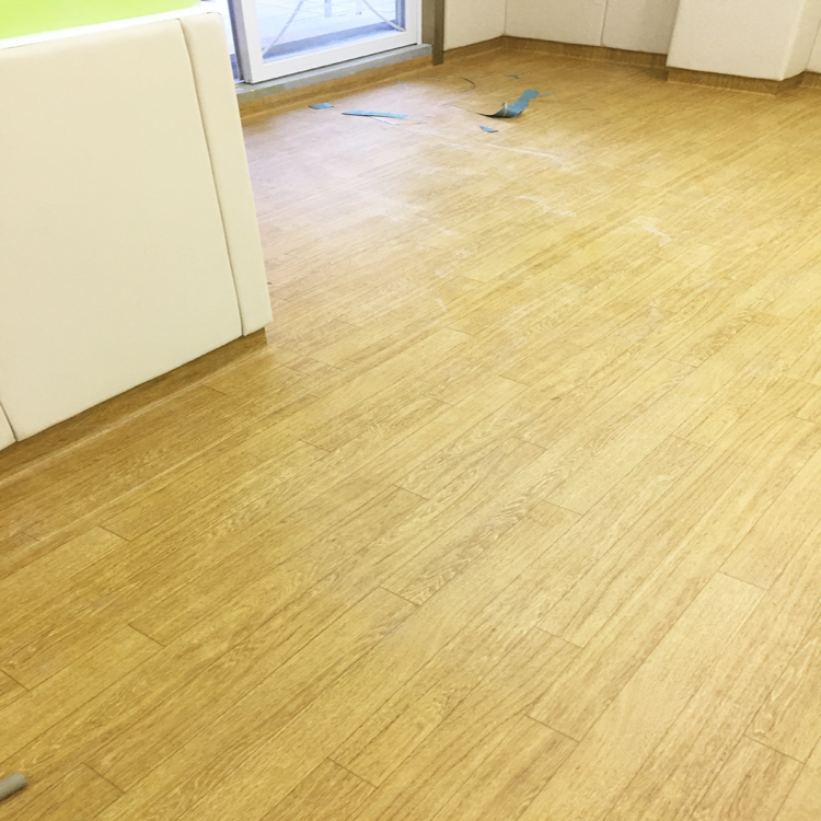 北京通用PVC膠地板 廣州市通用PVC膠地板廠家