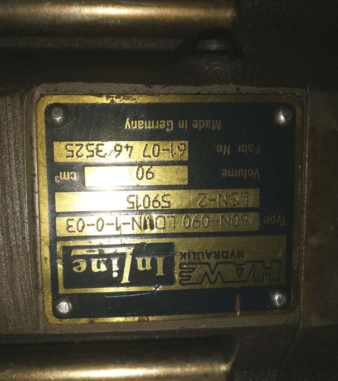 十年專業(yè)維修掘進(jìn)機(jī)哈威柱塞泵V60N