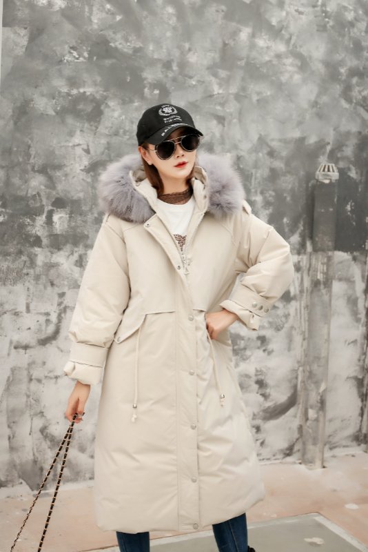 羽絨服貨源|廣州折扣女裝拿貨渠道|品牌庫存服裝尾貨批發(fā)