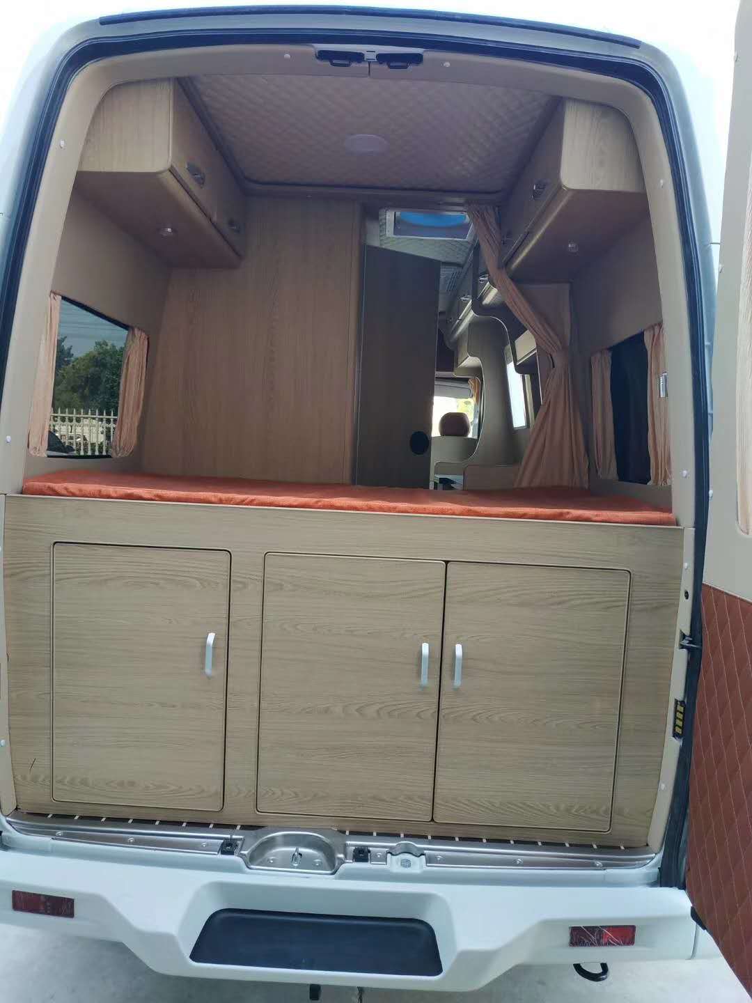 湖北上汽大通B房車  廠家直銷