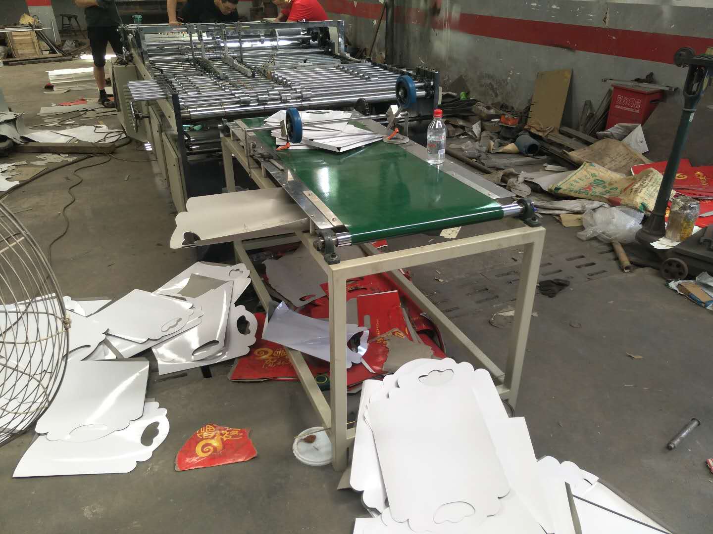 單層紙紙大禮包糊袋機  帶印刷紙大禮包糊袋機  紙大禮包糊袋機