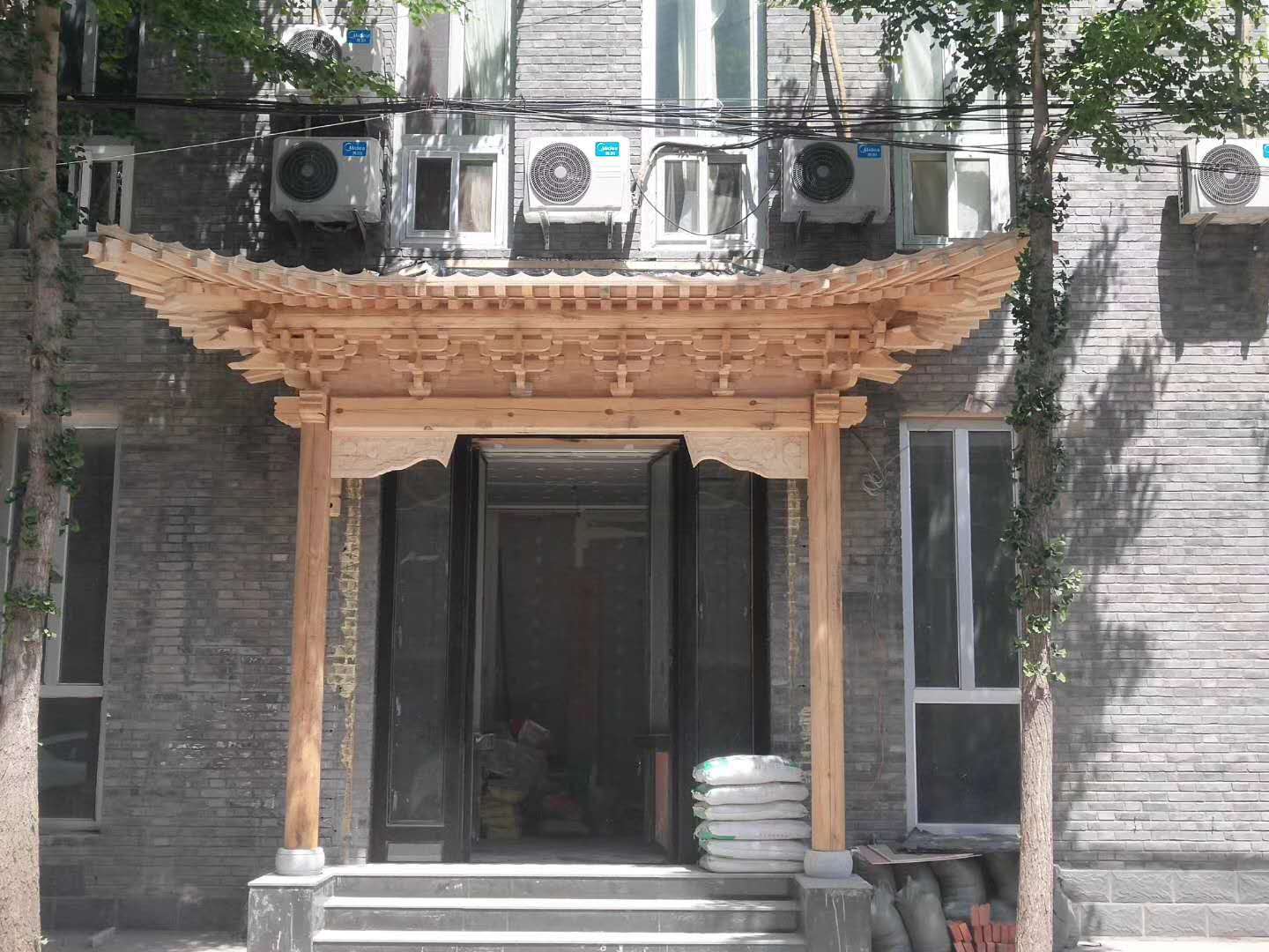 店面仿古門(mén)頭