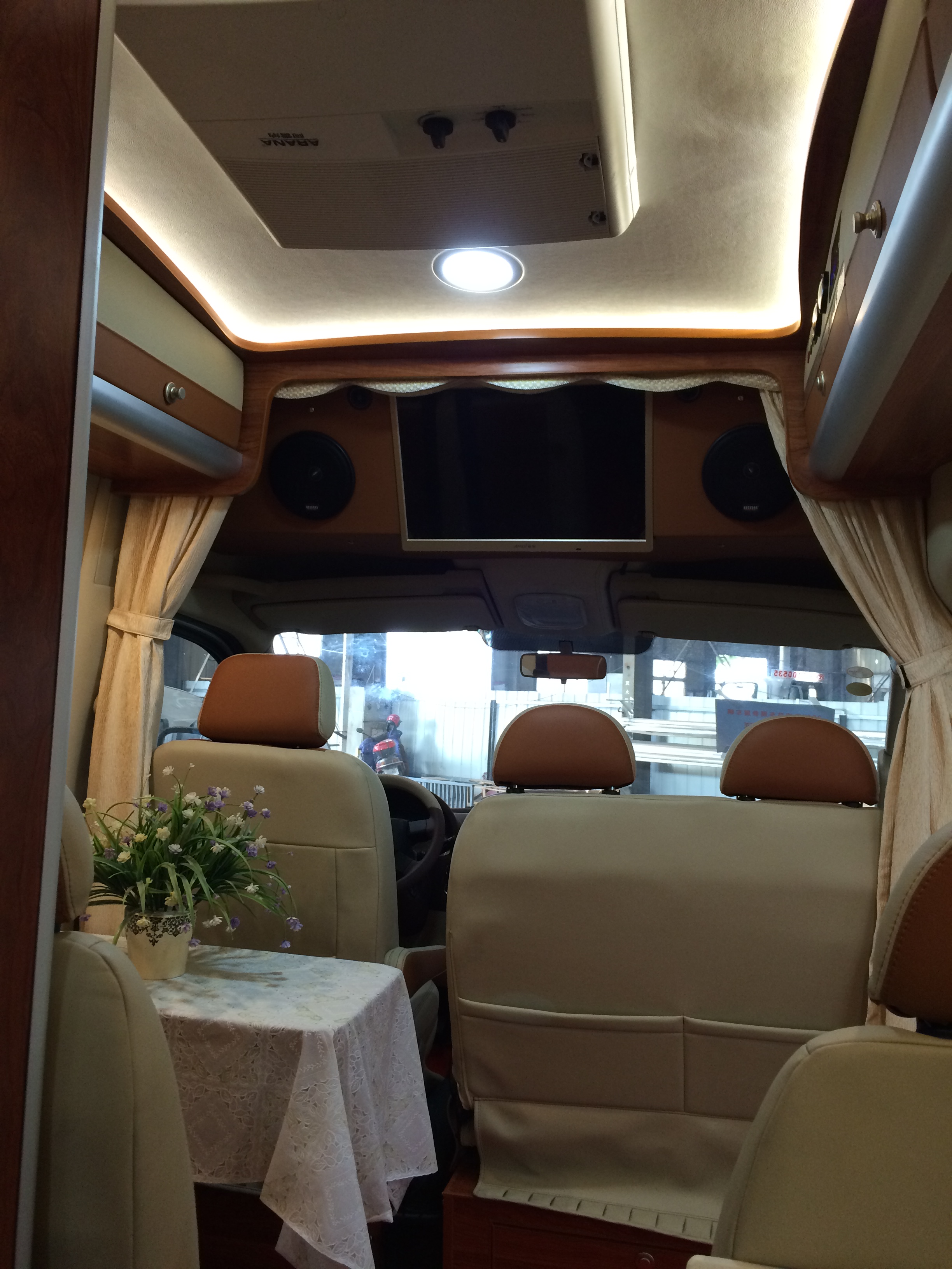 帶行李架 東風(fēng)御風(fēng)房車