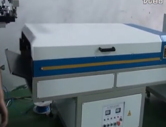 紙張自動(dòng)絲網(wǎng)印刷機(jī) 自動(dòng)絲網(wǎng)印刷機(jī)