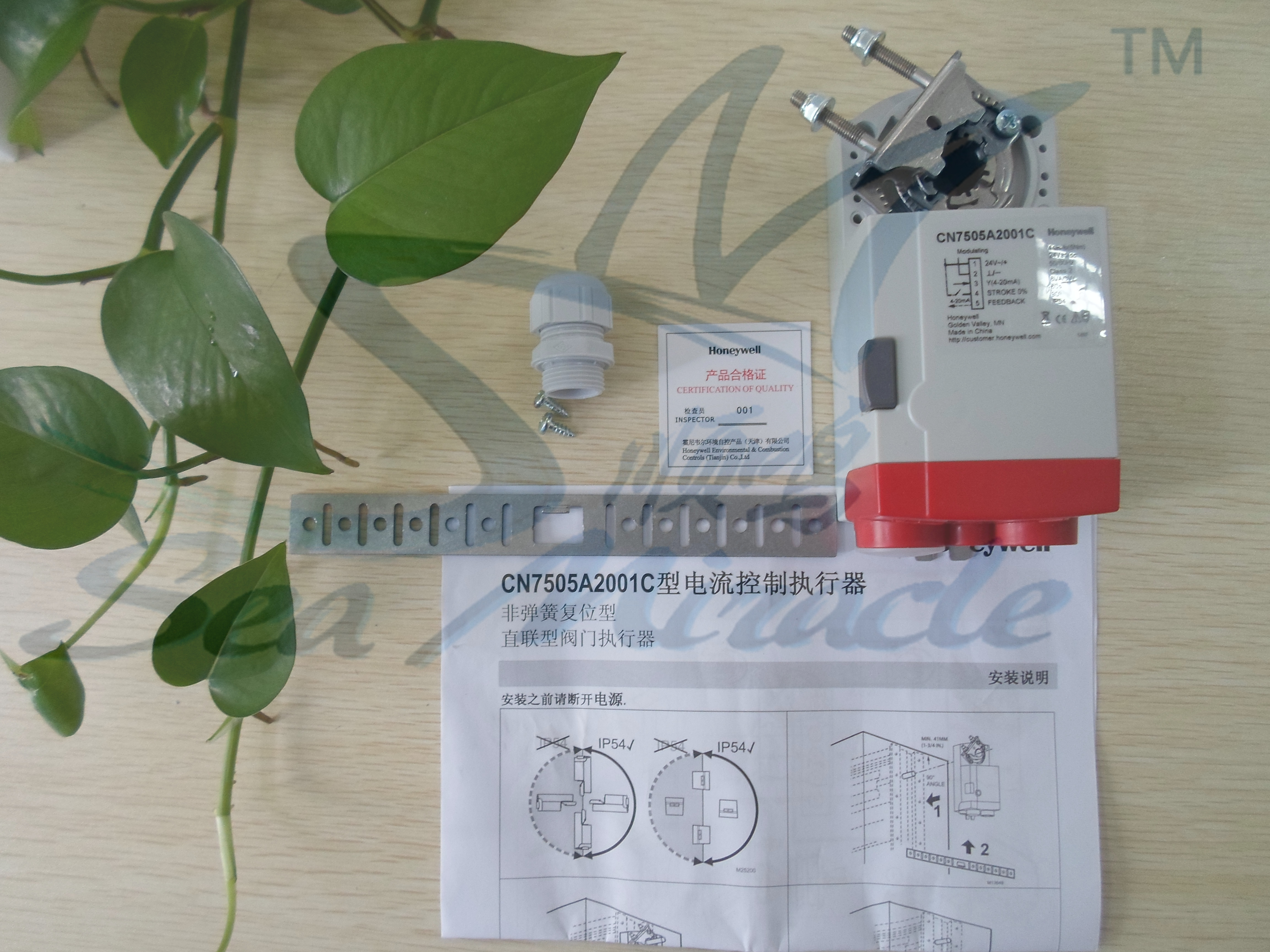 供應(yīng)霍尼韋爾CN6105A1011風(fēng)閥驅(qū)動(dòng)器，5NM