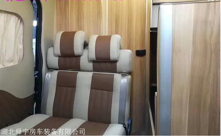 東風(fēng)御風(fēng)B型短軸房車訂制廠家