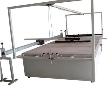 手動大型推軌式絲網(wǎng)印刷機  大型推軌式絲網(wǎng)印刷機