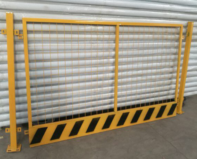 基坑護欄施工安全護欄網(wǎng)建筑安全防護欄 黃黑鋅鋼基坑護欄隔離網(wǎng)