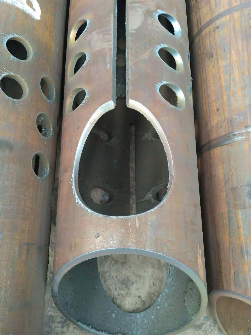 山東圓管相貫線切割機(jī)  鋼結(jié)構(gòu)相貫線切割機(jī)  數(shù)控管子相貫線切割機(jī)價(jià)格  圓管相貫線切割機(jī)