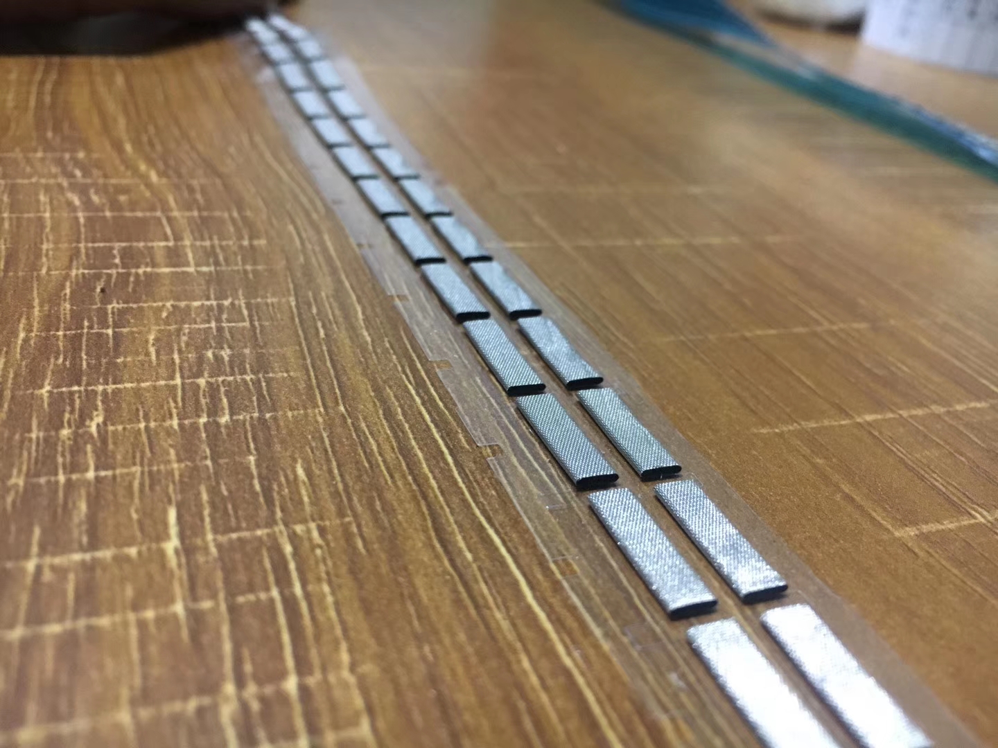 優(yōu)質(zhì)導(dǎo)電泡棉/EMI電磁*導(dǎo)電泡棉 醫(yī)療設(shè)備電磁*導(dǎo)電泡棉 定做