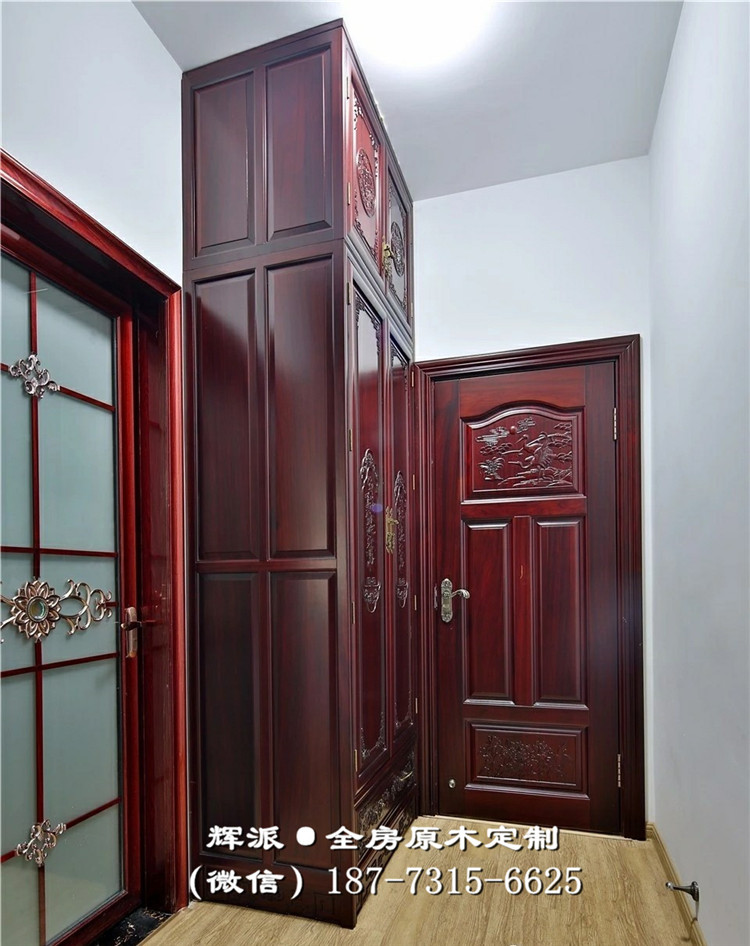 長(zhǎng)沙2018定制家具哪個(gè)牌子好、長(zhǎng)沙全房原木家具設(shè)計(jì)圖片、原木酒柜、背景墻定做合理布局