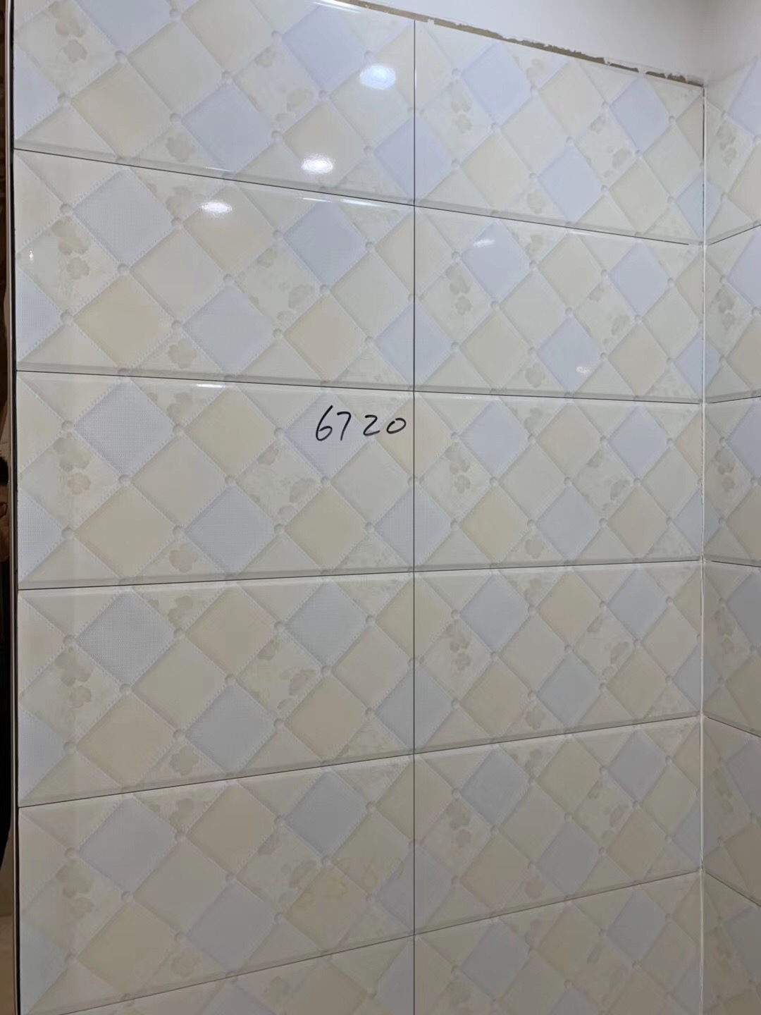 學校工程內墻磚 廚衛(wèi)墻面磚  學校工程內墻磚 300*600墻磚   廚衛(wèi)墻面磚