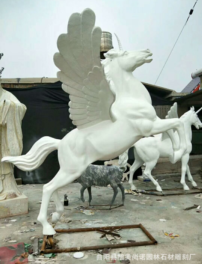 玻璃鋼天馬雕塑 玻璃鋼馬 廣場(chǎng)公司馬雕塑擺件 各種天馬雕塑