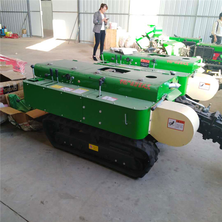 大棚果園用多功能履帶式 田園管理機(jī)   旋耕除草施肥 開溝 培土一體機(jī)價(jià)格       多功能田園管理機(jī)
